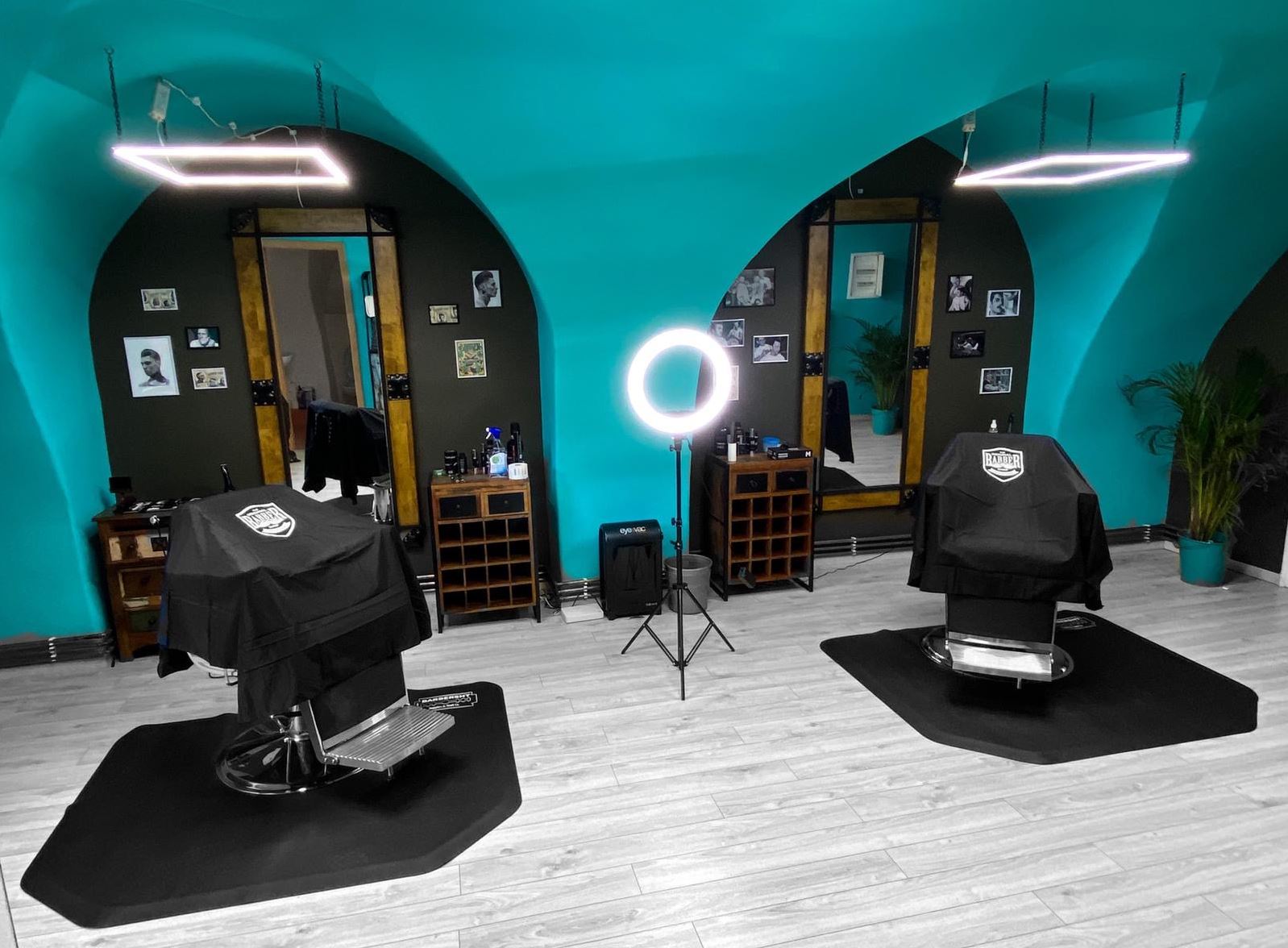 The Original Walk-In Barber Louny