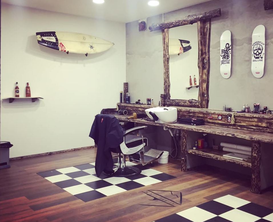 Barber Shop Dirty Family Jihlava