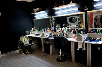 Black Department Barbershop Praha